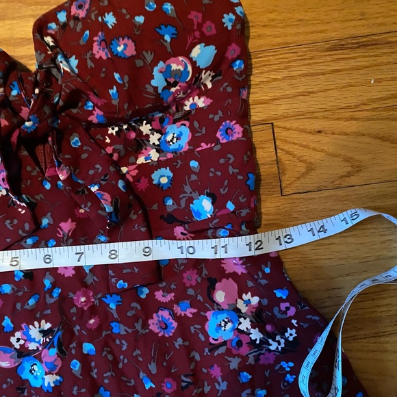 Lulus XSmall dress. Strapless. - Picture 5 of 10